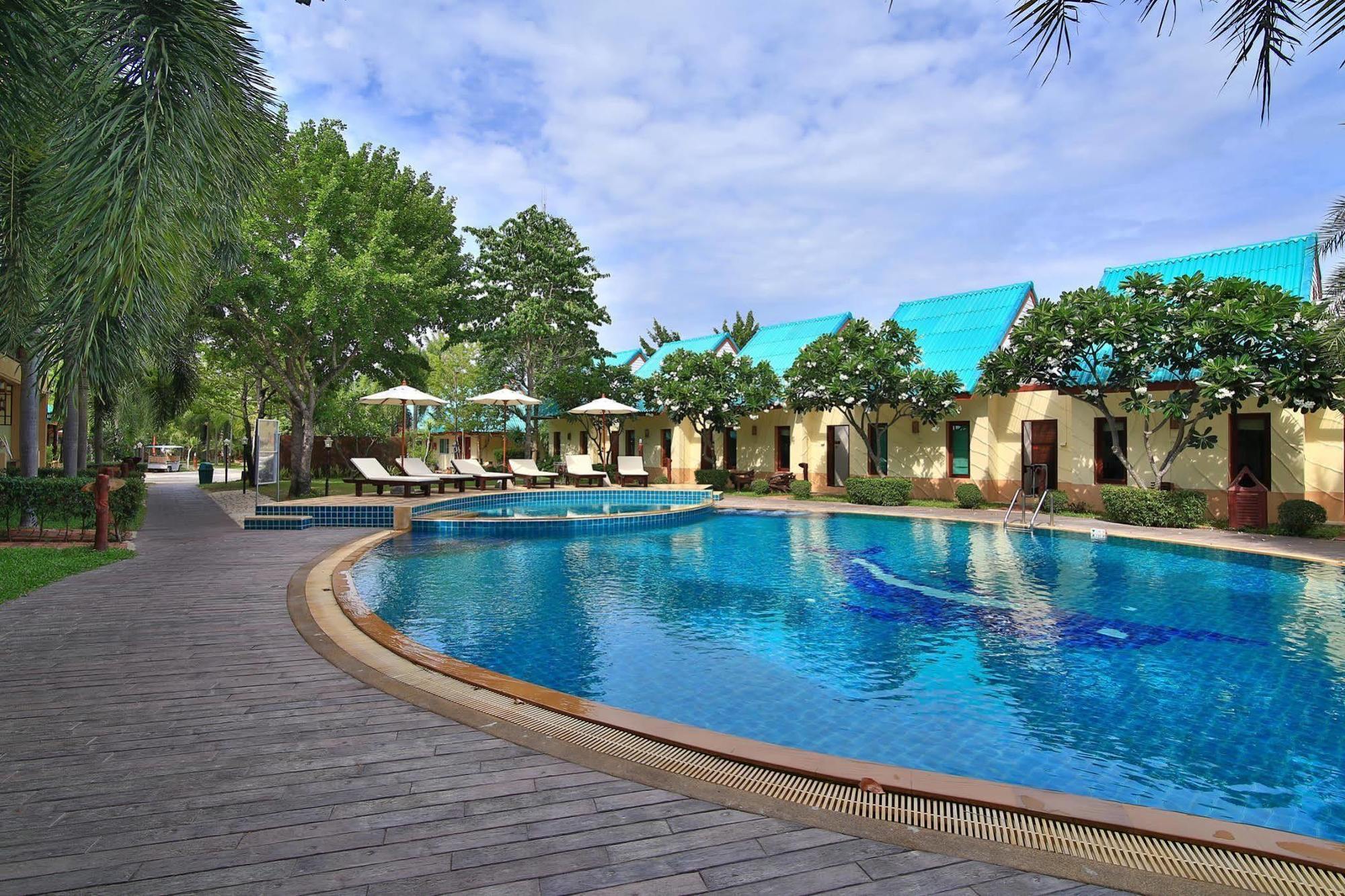 The Green Beach Resort Сам Рой Йот Екстериор снимка